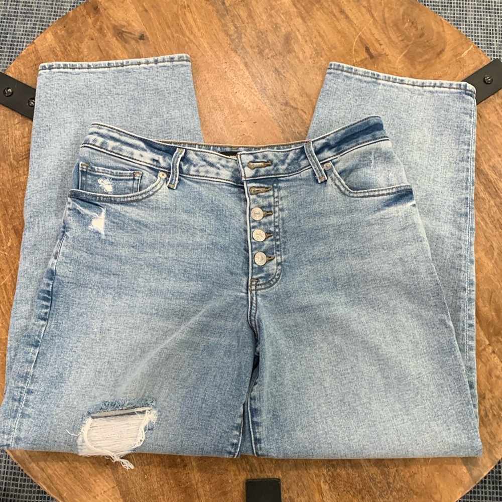 Express Curvy Boyfriend Midrise Jeans